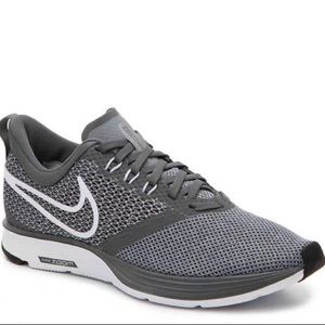 Nike 🏃🏽‍♀️ size 8.5 grey Zoom Strike